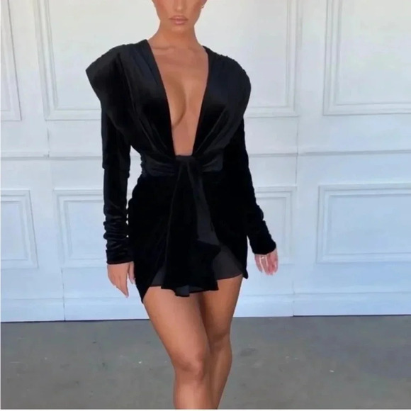 House of CB Pascale Black Deep Plunge Dress Size XS - Picture 11 of 12